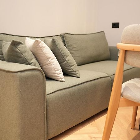 Nea Deluxe Apart-Hotel Tirana Zewnętrze zdjęcie