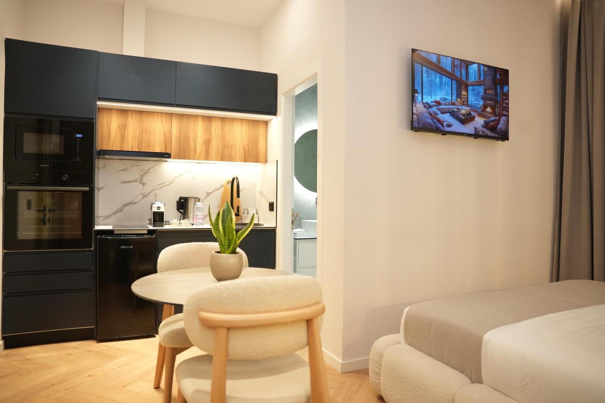 Nea Deluxe Apart-Hotel Tirana Zewnętrze zdjęcie