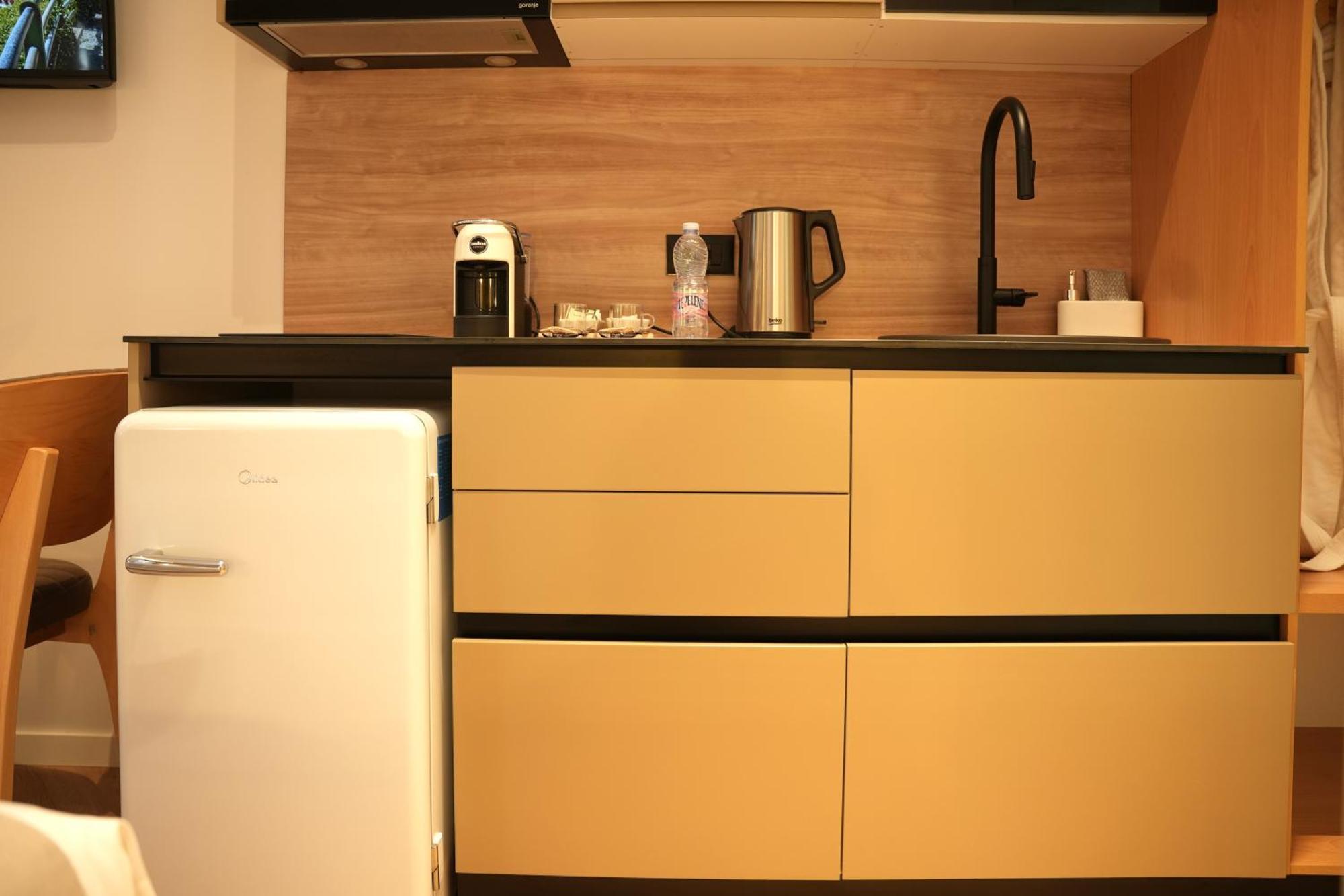 Nea Deluxe Apart-Hotel Tirana Zewnętrze zdjęcie